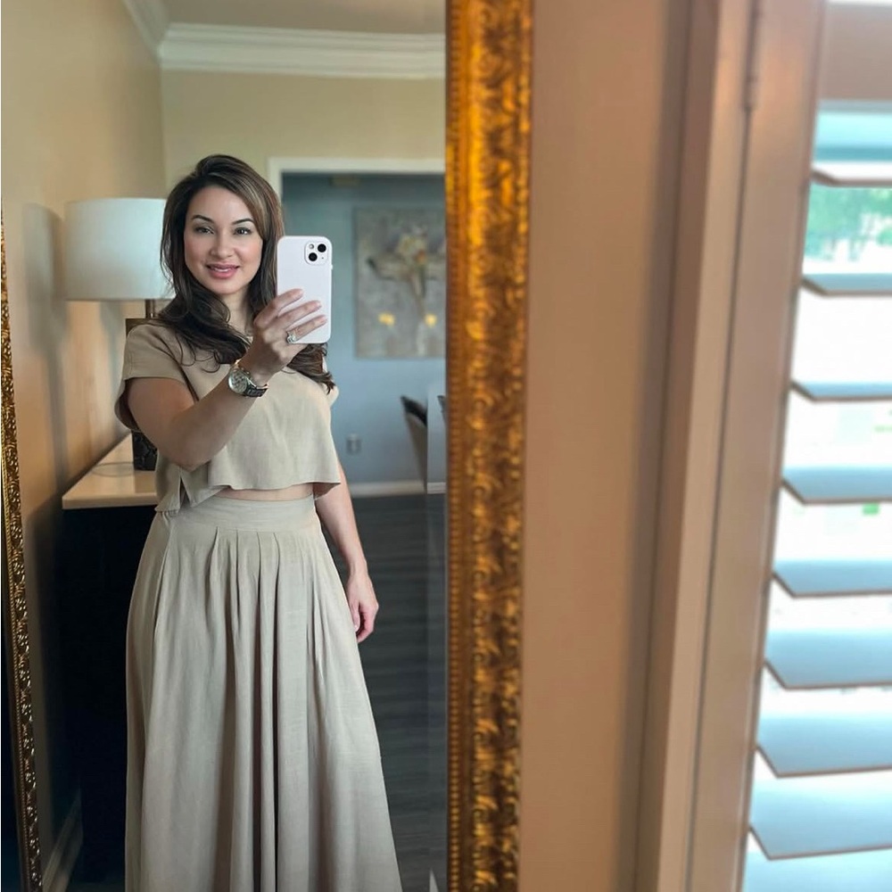 Express Cream-Tone Pleated Maxi Skirt Set